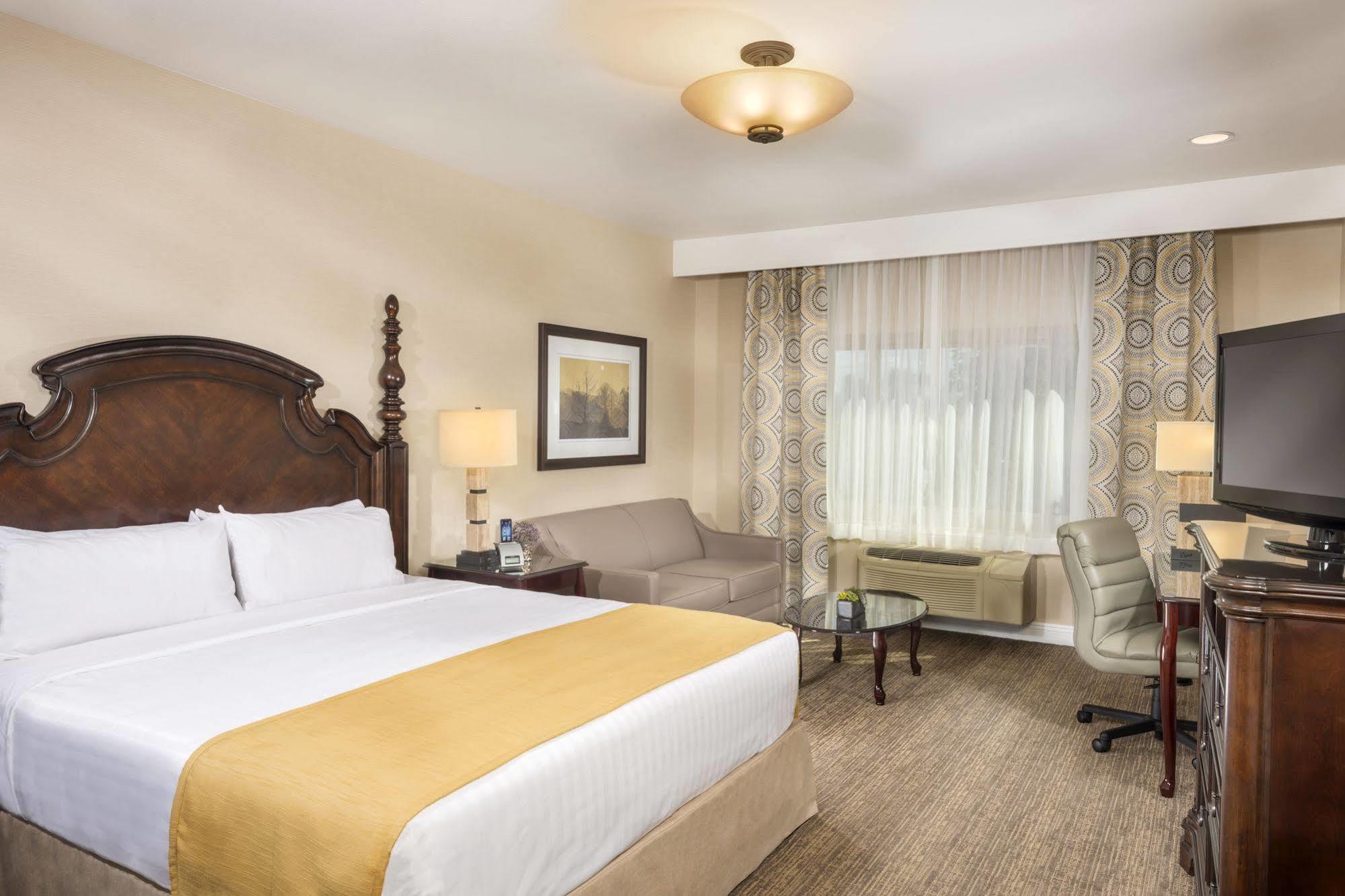 Ayres Suites Ontario At The Mills Mall - Rancho Cucamonga מראה חיצוני תמונה